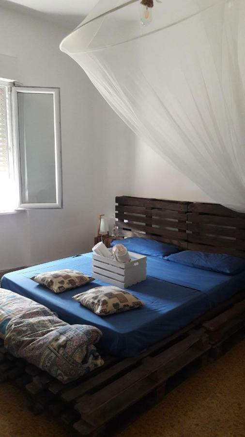Centrum Rooms Каляри Екстериор снимка